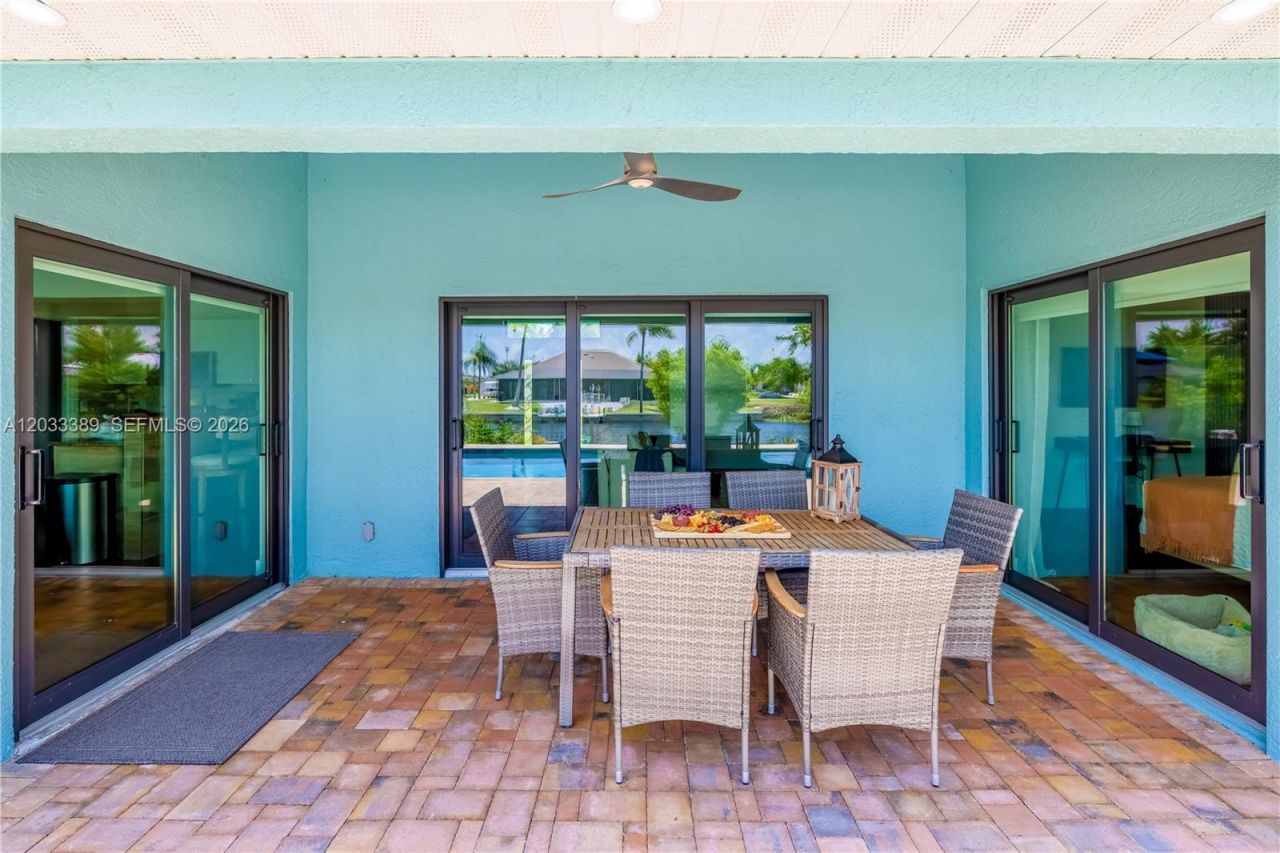 2724 SW 1st Ter, Cape Cor Na, Cape Coral, FL 33991 Photo