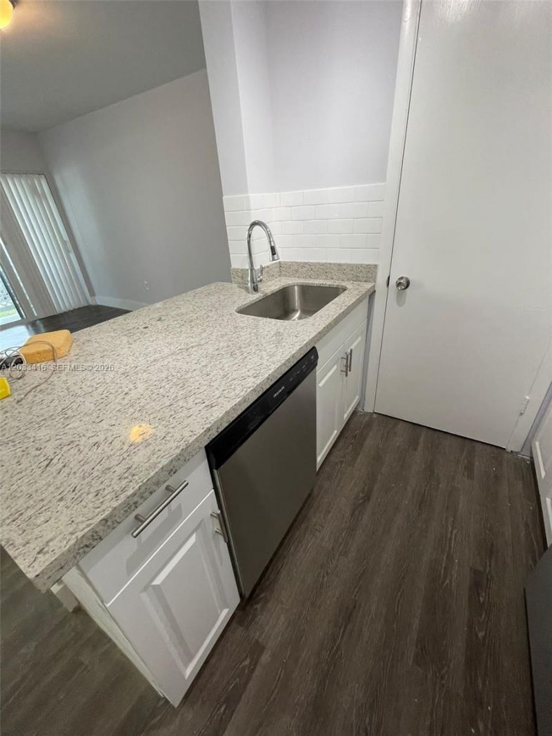 17485 NW 67th Ct , Unit D-21, Hialeah, FL 33015 Photo