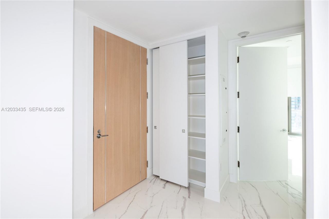 15701 Collins Ave , Unit 1403, Sunny Isles Beach, FL 33160 Photo
