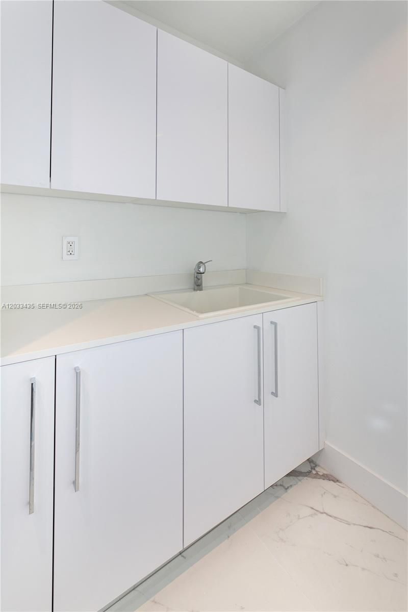 15701 Collins Ave , Unit 1403, Sunny Isles Beach, FL 33160 Photo