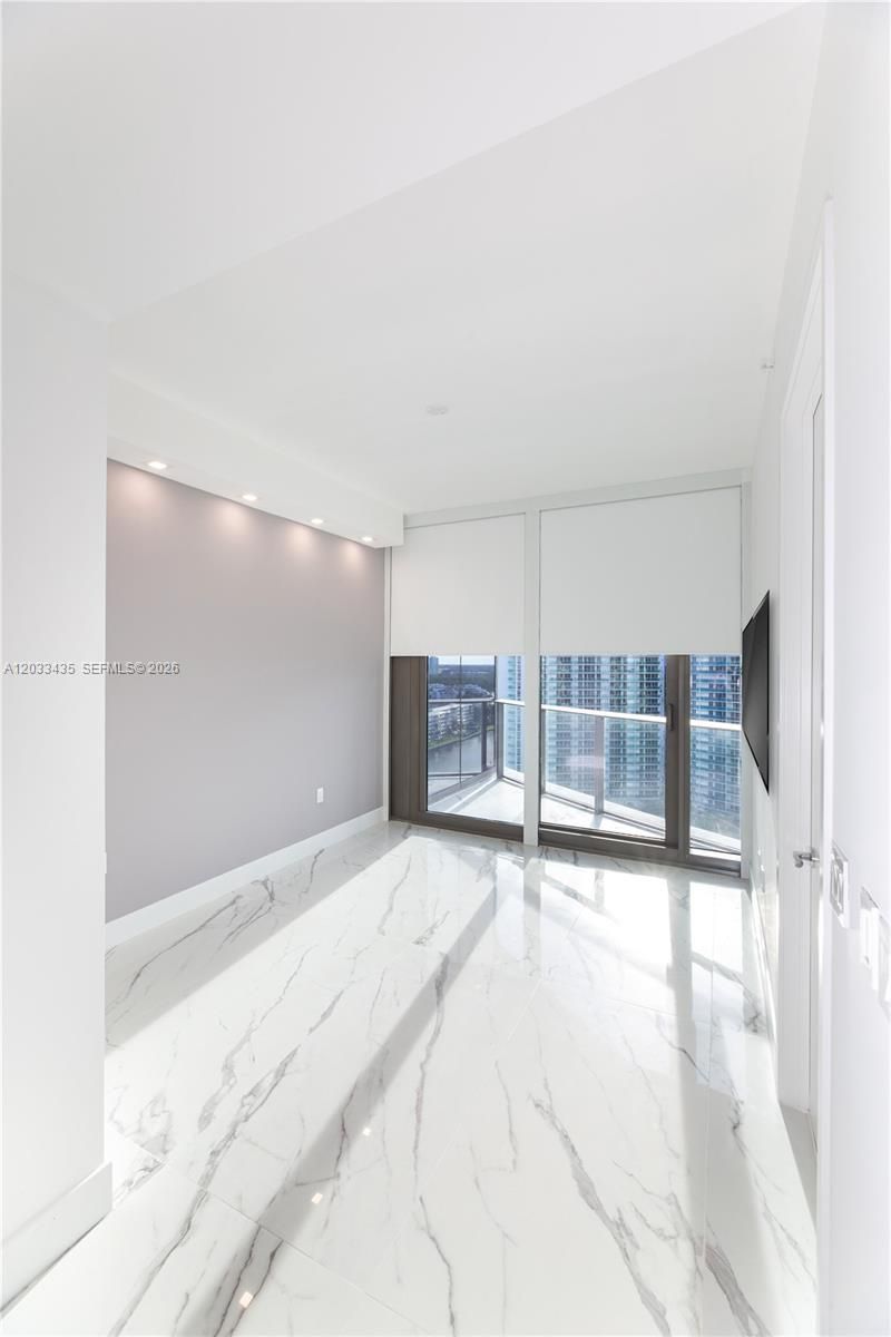 15701 Collins Ave , Unit 1403, Sunny Isles Beach, FL 33160 Photo