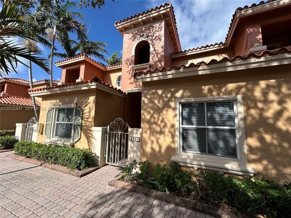 4961 Leeward Ln, Unit 3102, Dania Beach, FL 33312