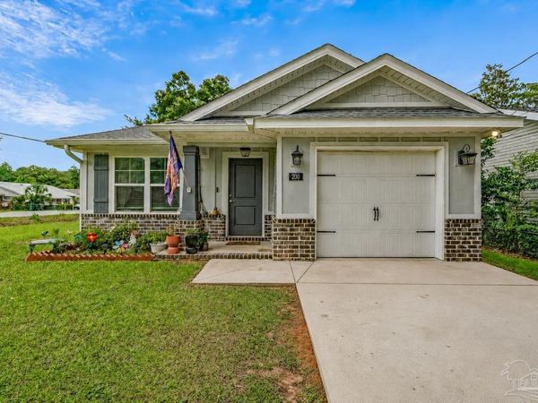 200 S 2nd St, Pensacola, FL 32507