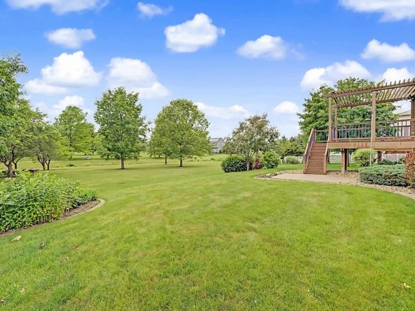 4626 SECRET GARDEN Drive, McFarland, WI 53558