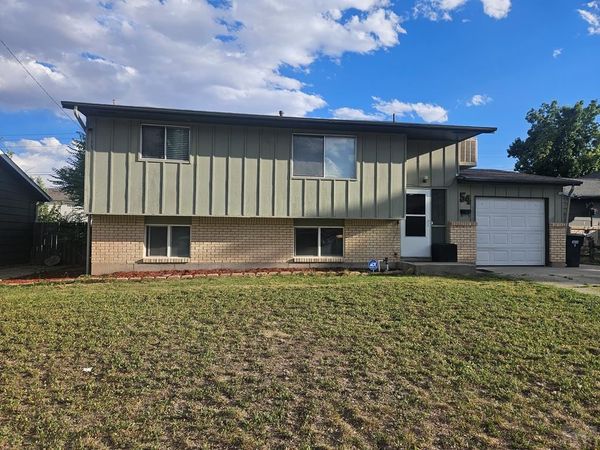 54 Bridle Trail, Pueblo, CO 81005