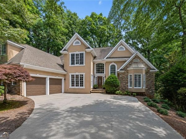 1605 Amberwood Court, Woodstock, GA 30189