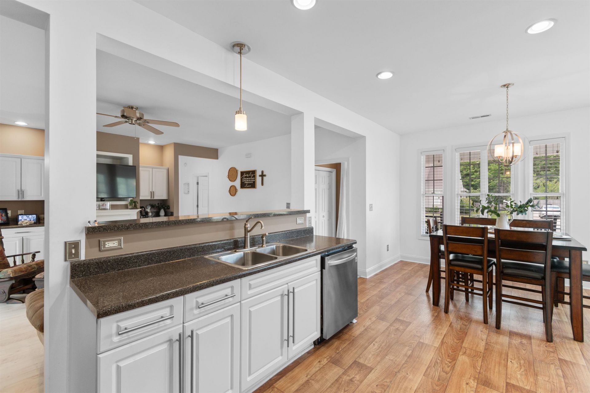 493 Garden Ave.  Photo 11