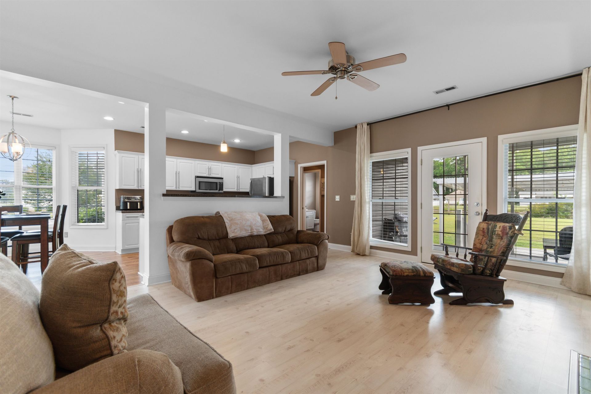 493 Garden Ave.  Photo 14