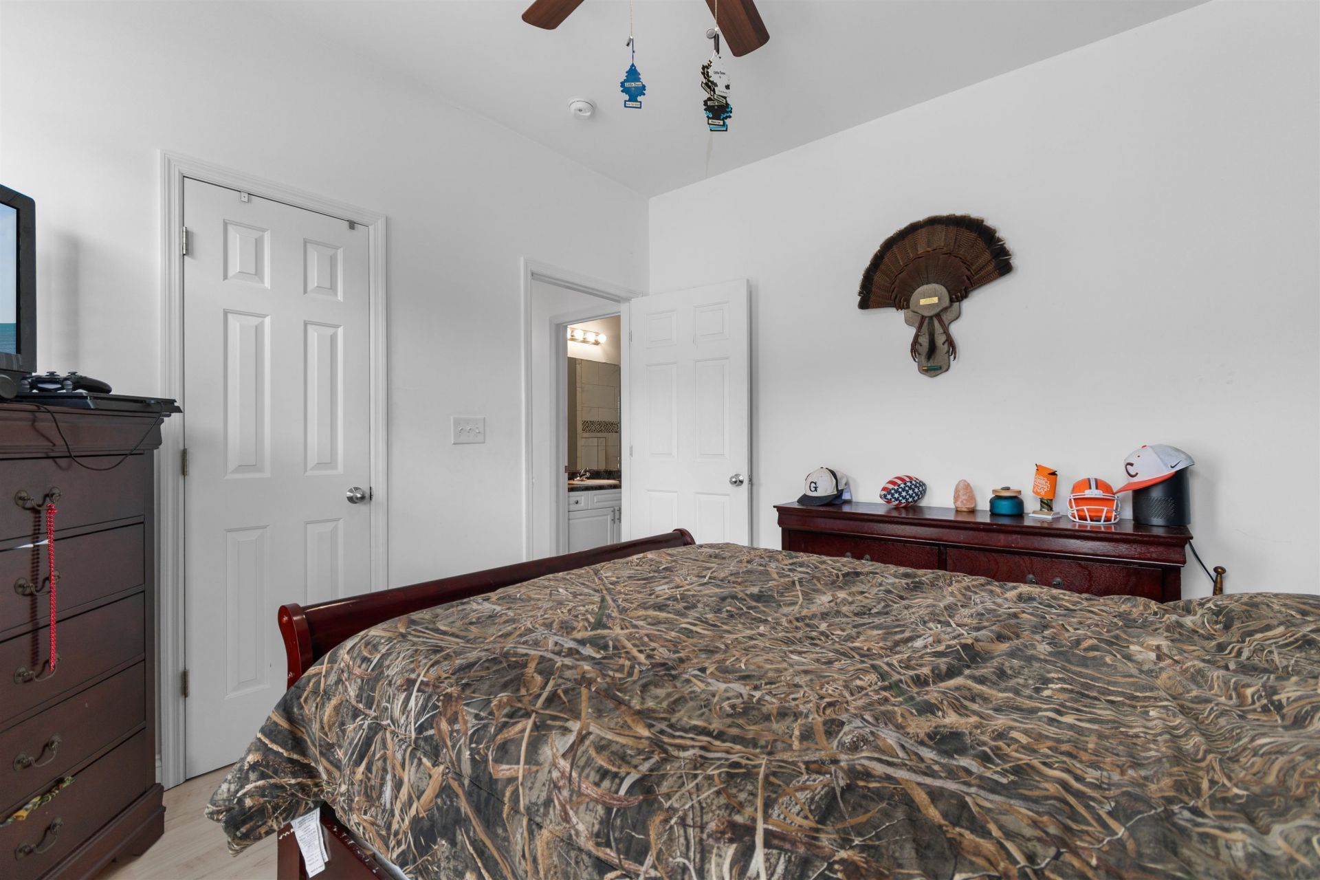 493 Garden Ave.  Photo 22