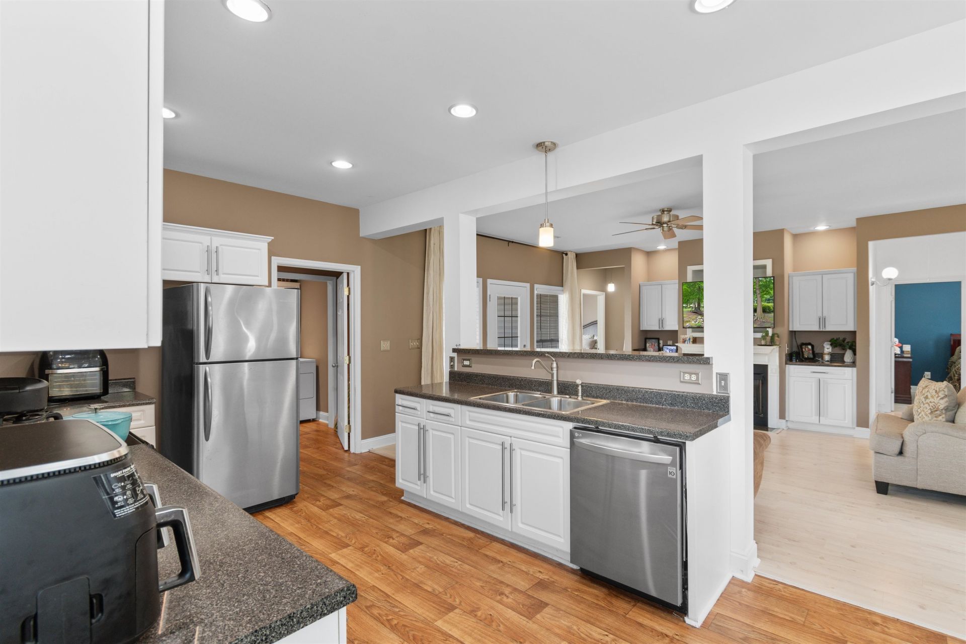 493 Garden Ave.  Photo 7