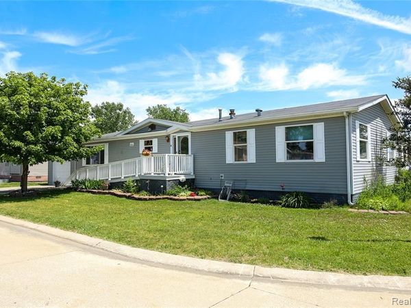 285 Madison Court, White Lake Twp, MI 48386