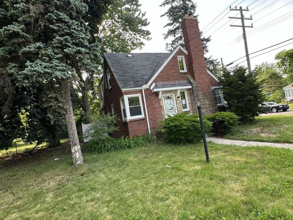 20045 Ward Avenue, Detroit, MI 48235