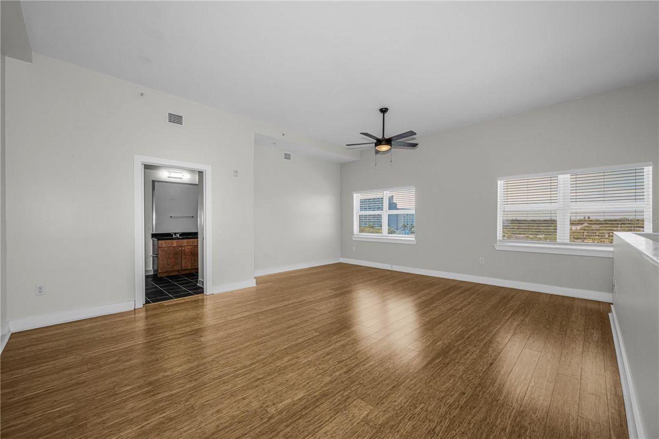 1010 Central Avenue , Unit 433, Saint Petersburg, FL 33705 Photo