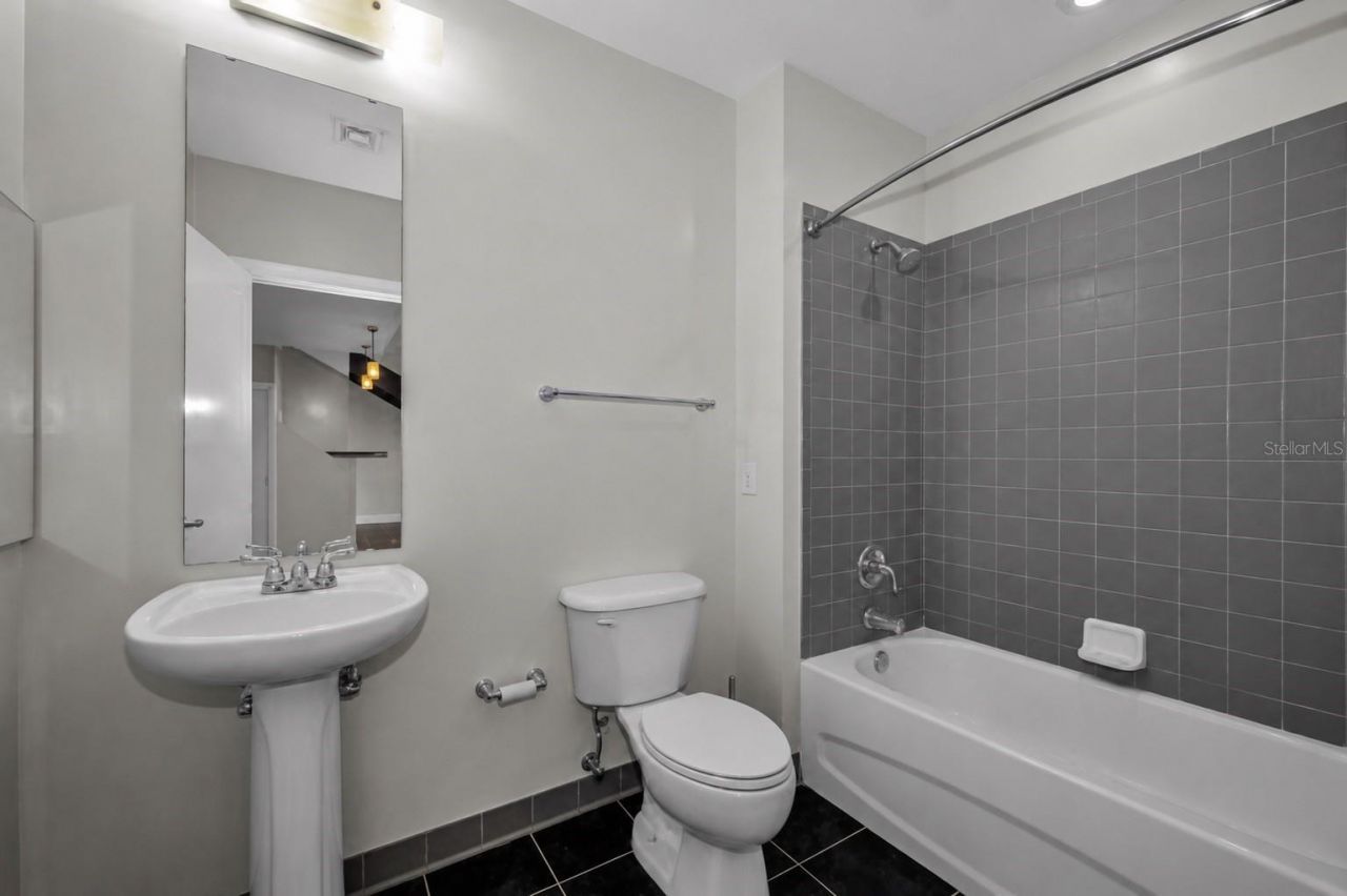1010 Central Avenue , Unit 433, Saint Petersburg, FL 33705 Photo