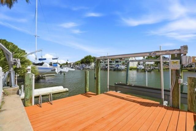 567 Baywood Drive S, Dunedin, FL 34698 Photo