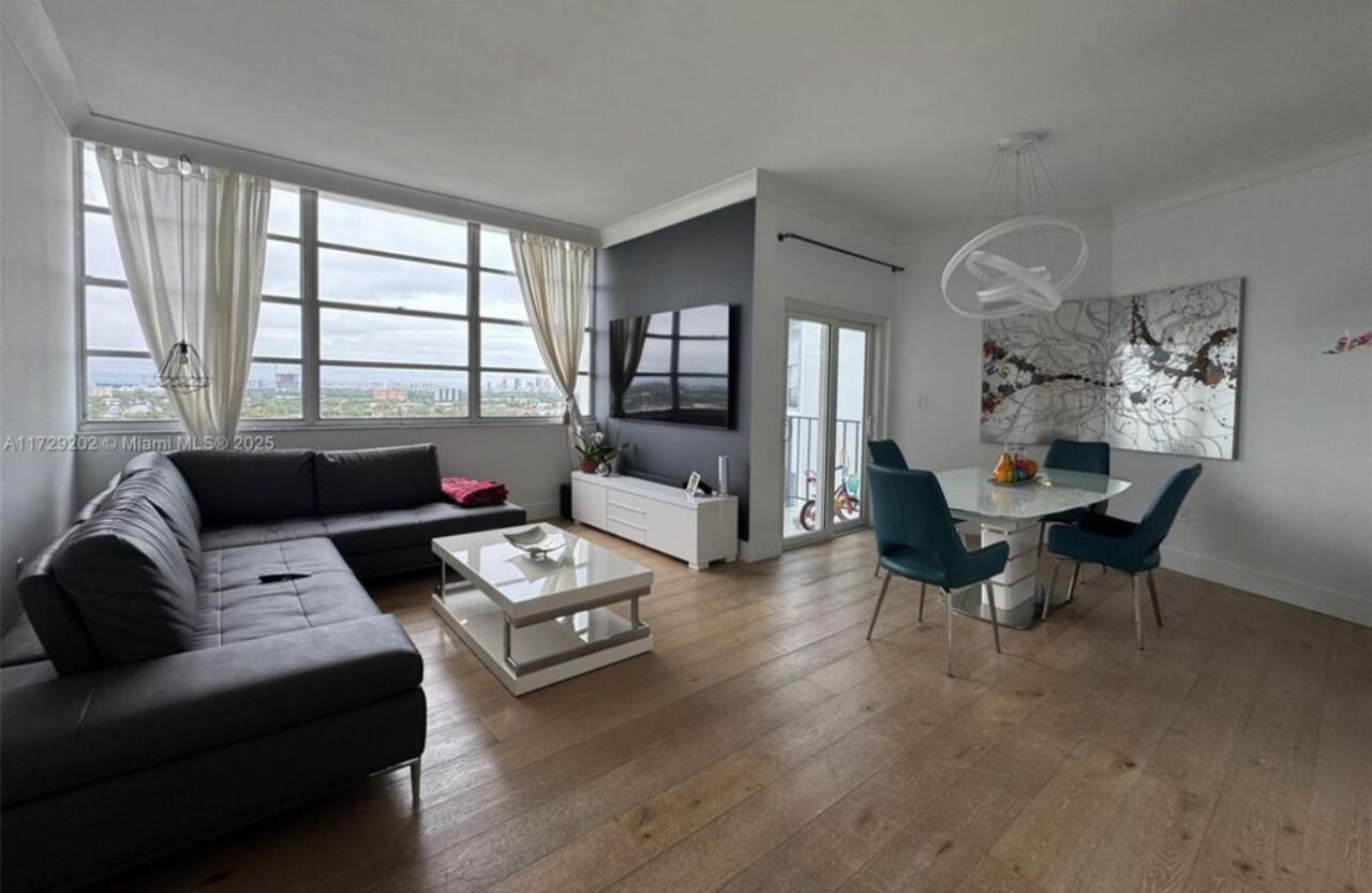 11930 N Bayshore Drive, Unit Ph10, North Miami, FL 33181 Photo