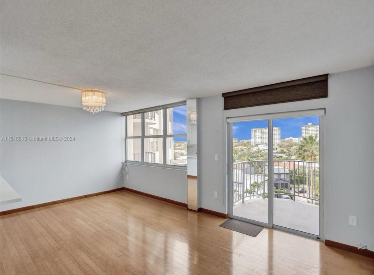 11930 N Bayshore Drive, Unit 601, North Miami, FL 33181 Photo