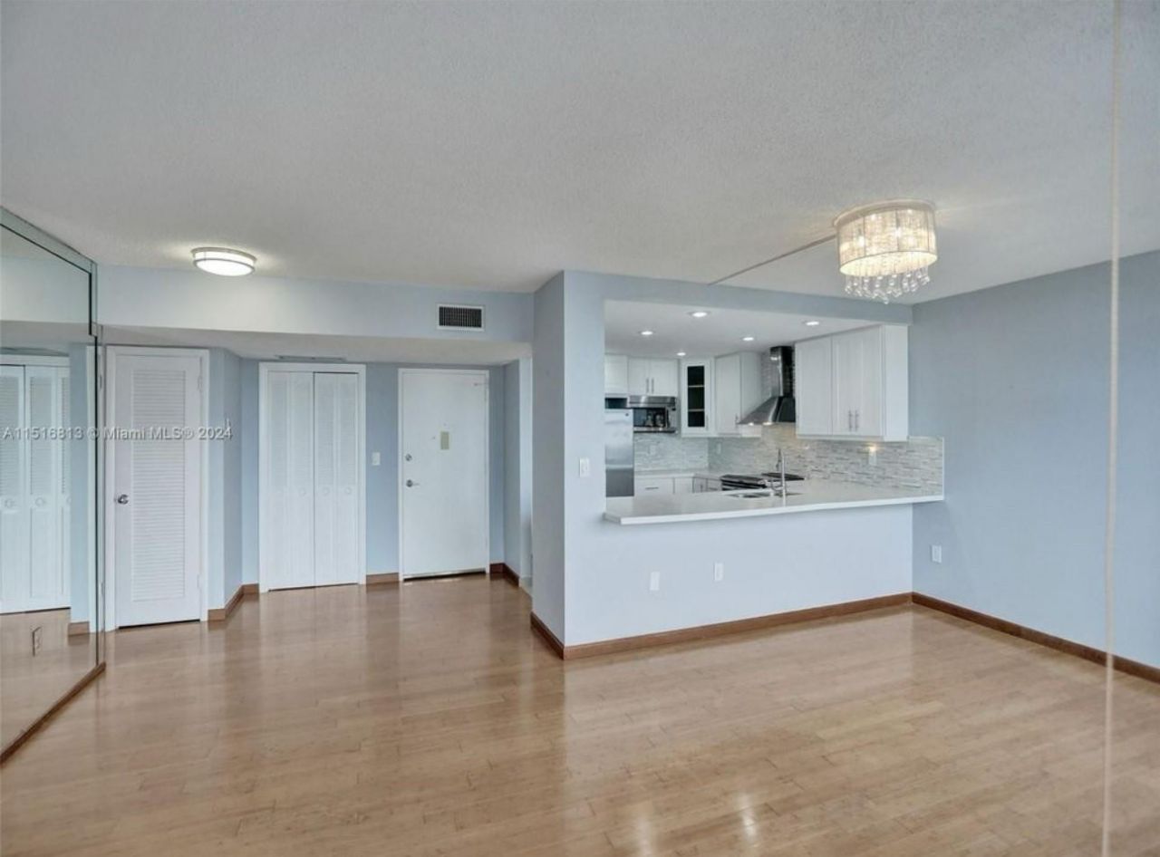 11930 N Bayshore Drive, Unit 601, North Miami, FL 33181 Photo