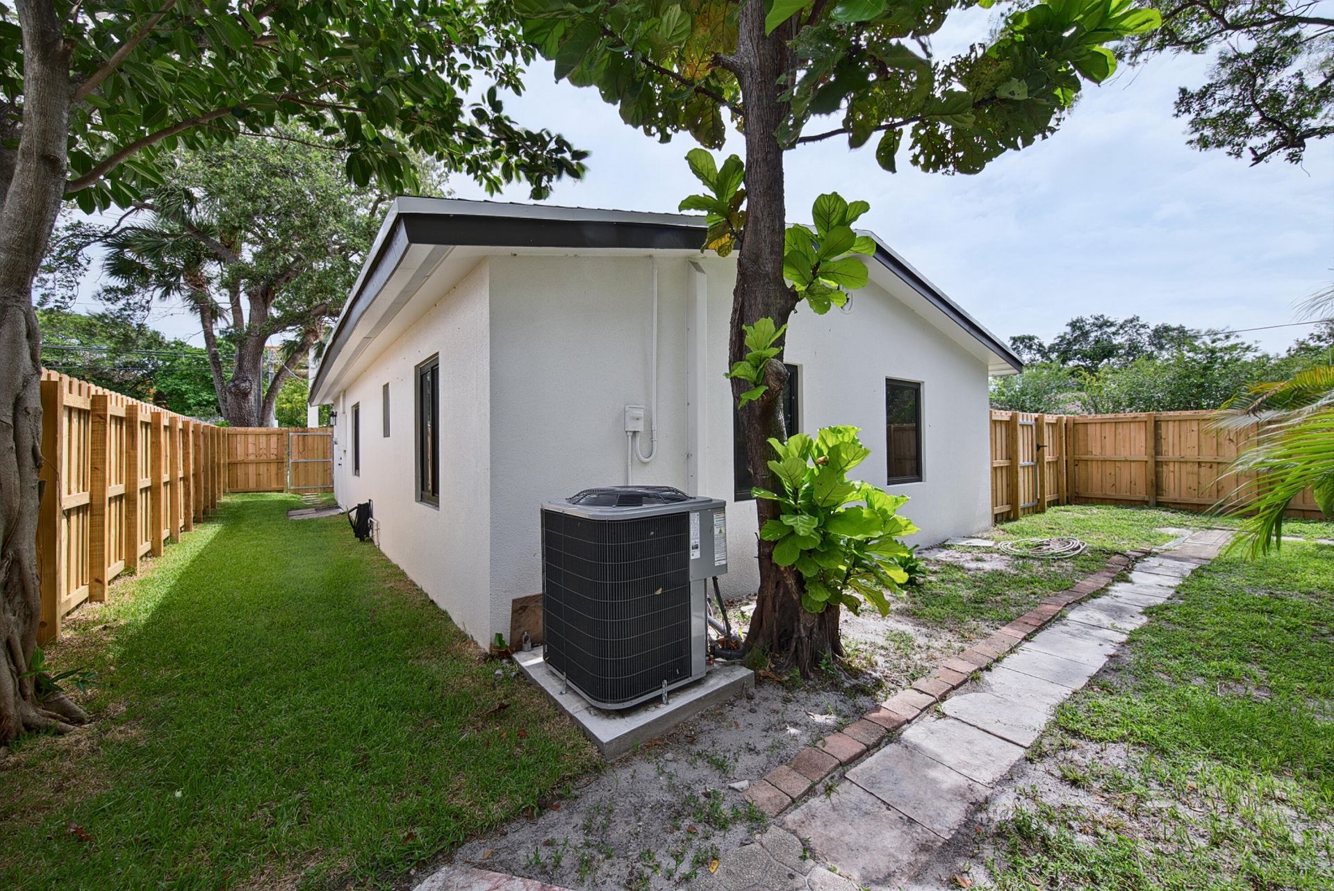 1101 SW 19th Avenue, Fort Lauderdale, FL 33312 Photo