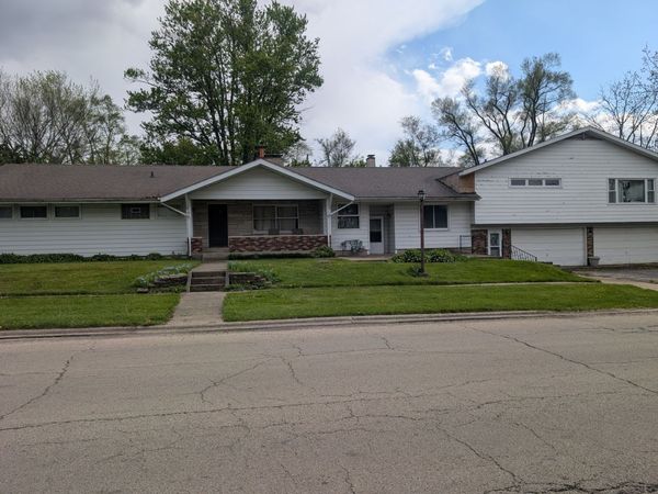 704 W McKinley Street , Harvard, IL 60033