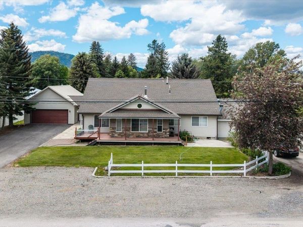 1005 N 3RD E St, Chewelah, WA 99109