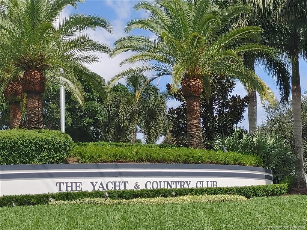 3554 SE Fairway East , Stuart, FL 34997 Photo