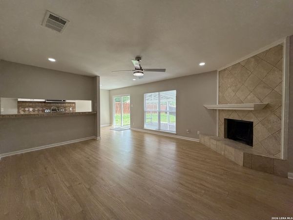 7123 Winter Ridge, Converse, TX 78109