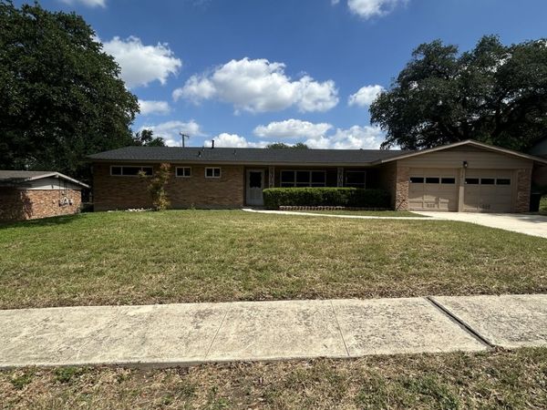 110 Northaven, San Antonio, TX 78229