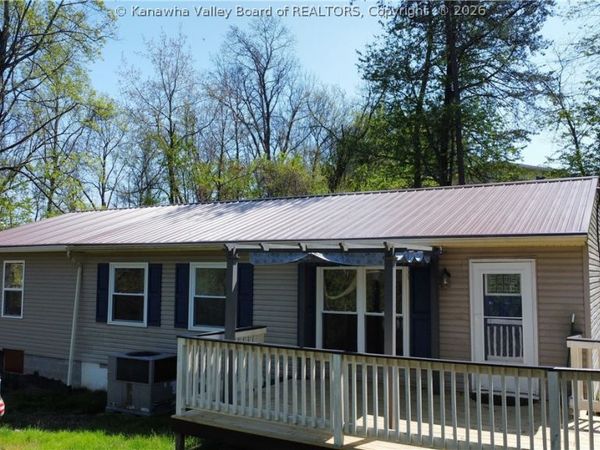 322 Grandview Drive, Hurricane, WV 25526