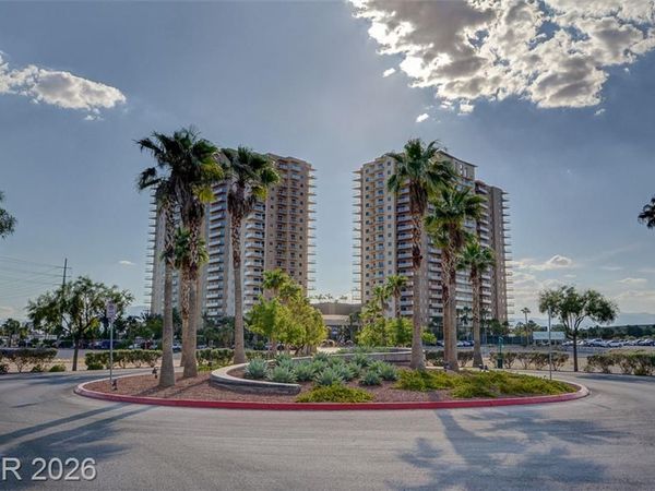 8255 LAS VEGAS Boulevard, Unit 618, Las Vegas, NV 89123