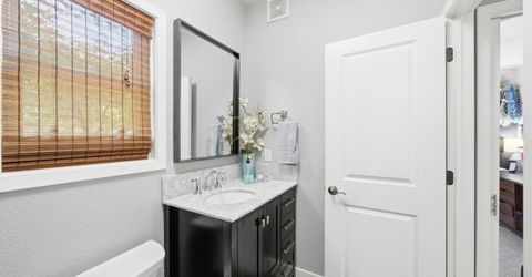 9033 Laguna Lake Way, Elk Grove, CA 95758 Photo