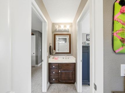 9033 Laguna Lake Way, Elk Grove, CA 95758 Photo