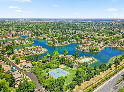 9033 Laguna Lake Way, Elk Grove, CA 95758 Photo