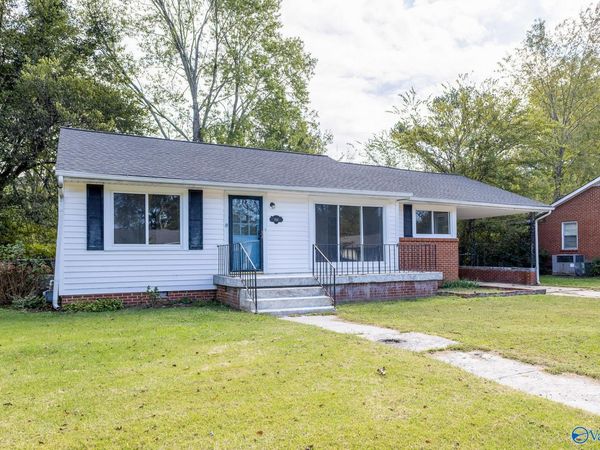 816 Giles Drive NE, Huntsville, AL 35801