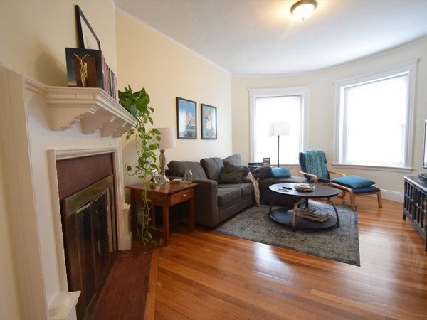 191 Winthrop Rd, Unit 3, Brookline, MA 02445