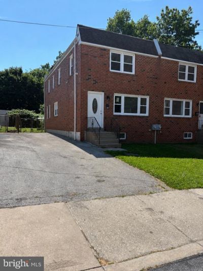 412 ROBERTA AVENUE, DARBY, PA 19023