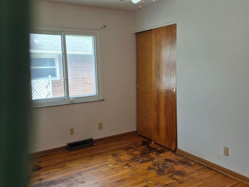 4260 E Mound Street , Columbus, OH 43227 Photo 19