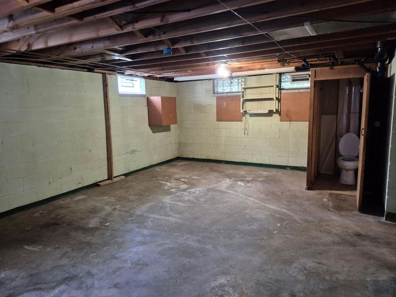 4260 E Mound Street , Columbus, OH 43227 Photo 27