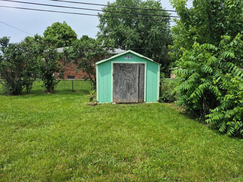 4260 E Mound Street , Columbus, OH 43227 Photo 37