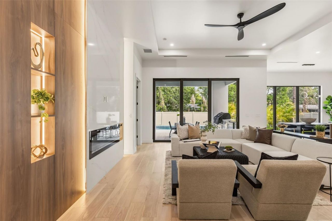 525 S Lakemont Avenue, Winter Park, FL 32792 Photo