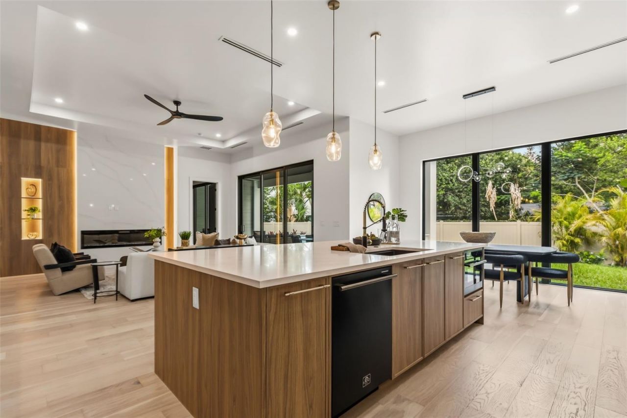 525 S Lakemont Avenue, Winter Park, FL 32792 Photo