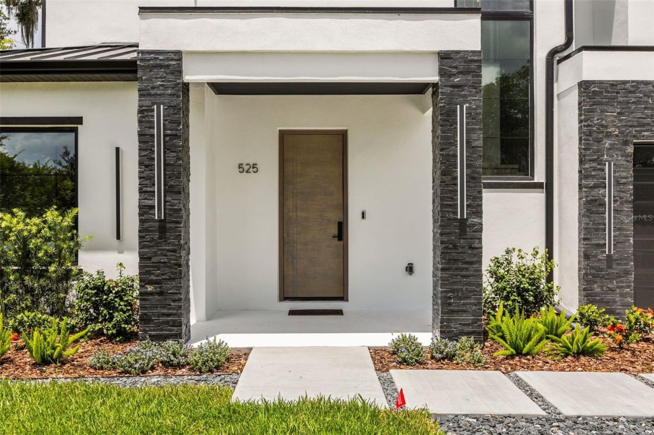 525 S Lakemont Avenue, Winter Park, FL 32792 Photo
