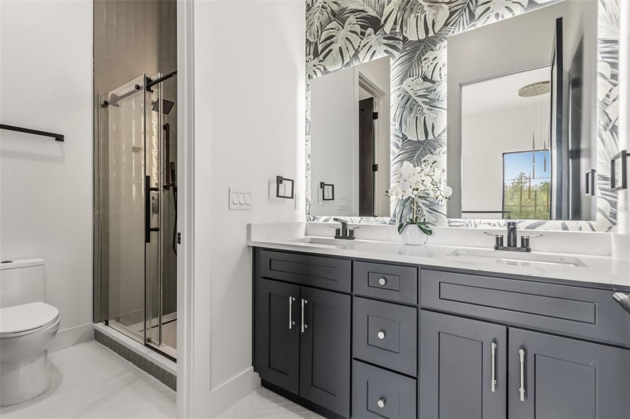 525 S Lakemont Avenue, Winter Park, FL 32792 Photo
