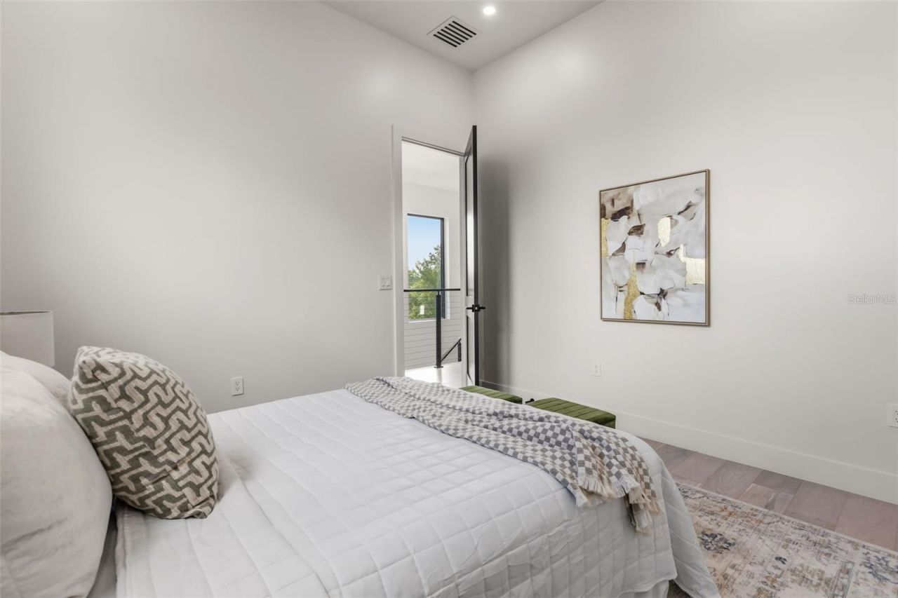 525 S Lakemont Avenue, Winter Park, FL 32792 Photo