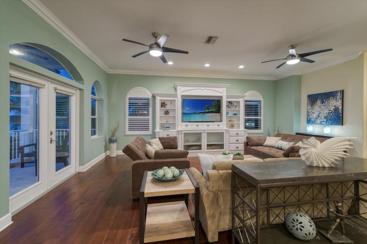 478 S Harbor Drive, Indian Rocks Beach, FL 33785 Photo