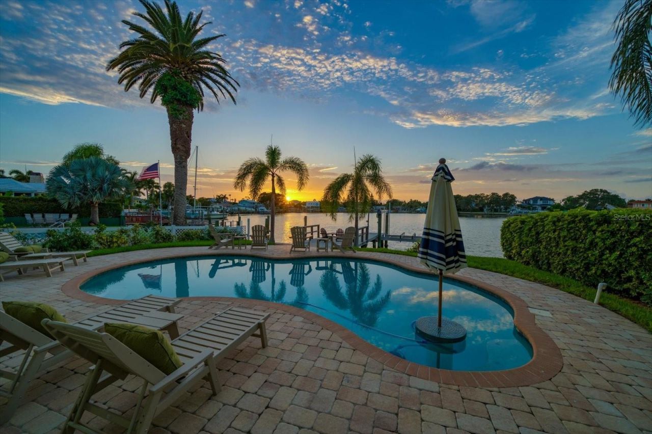 478 S Harbor Drive, Indian Rocks Beach, FL 33785 Photo