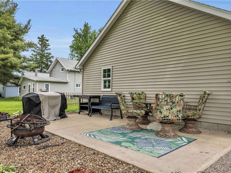 34 Verlin Street, Wakeman, OH 44889 Photo 4