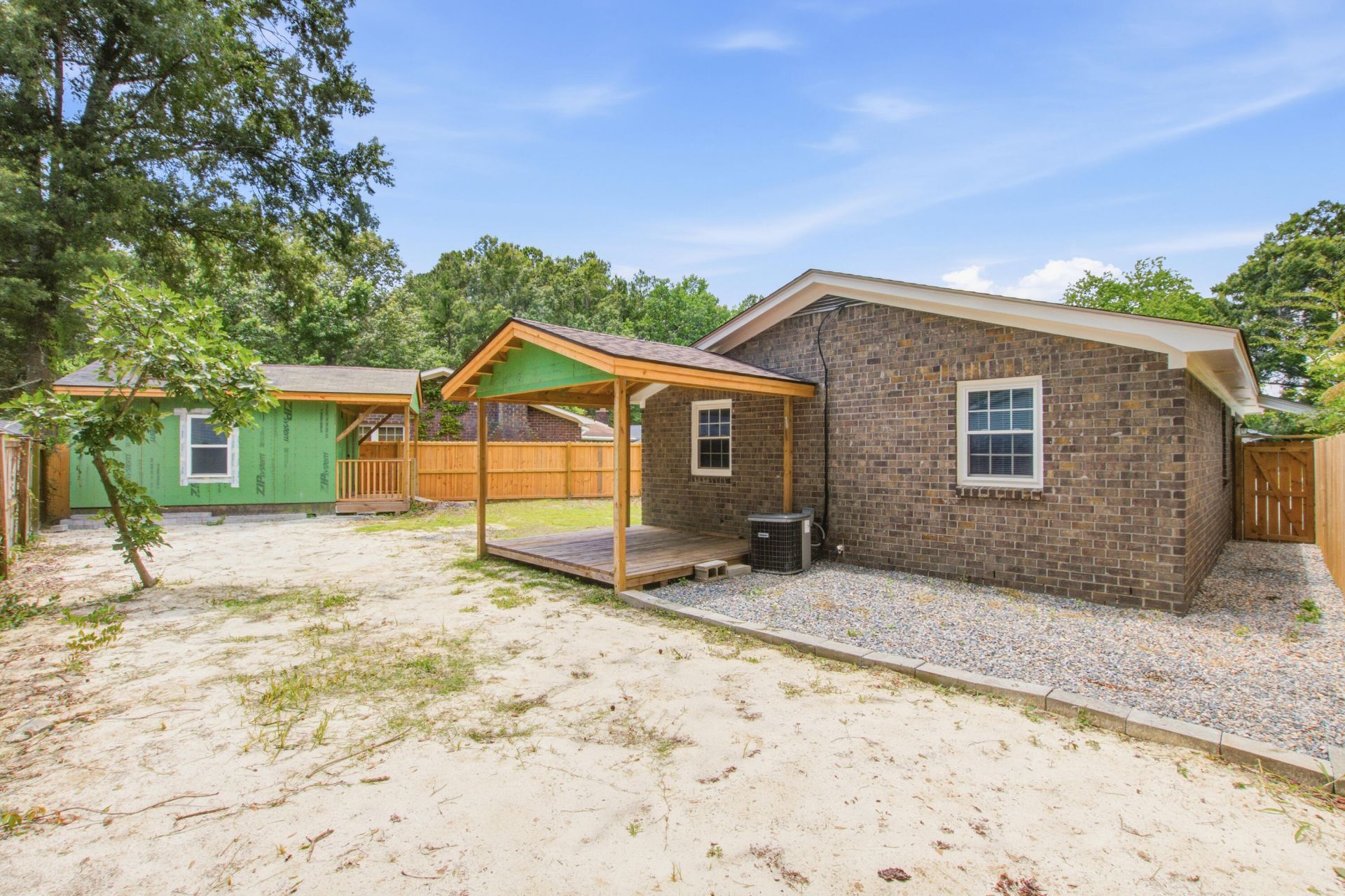 50 Elmwood Place Photo 29