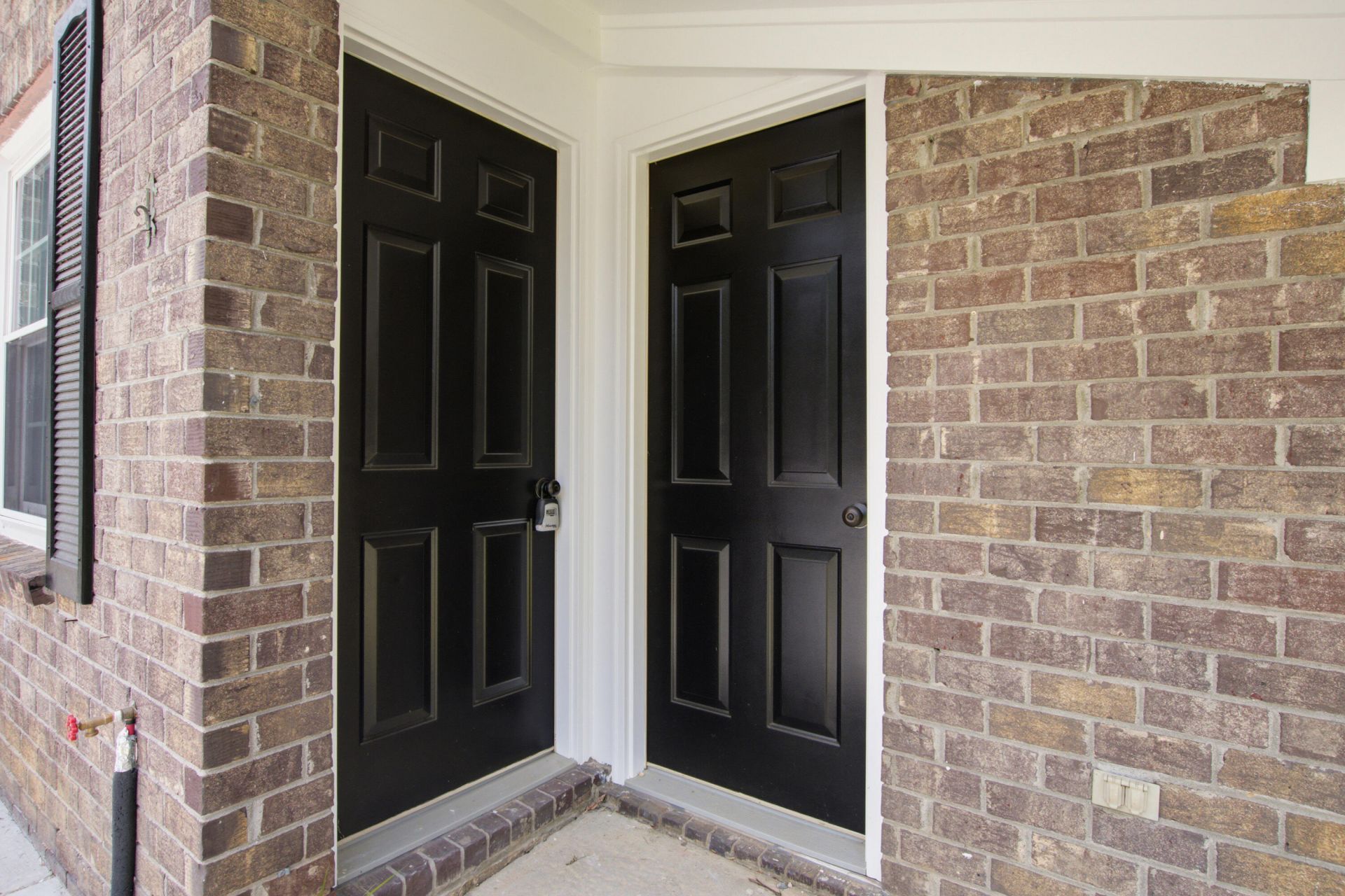 50 Elmwood Place Photo 5