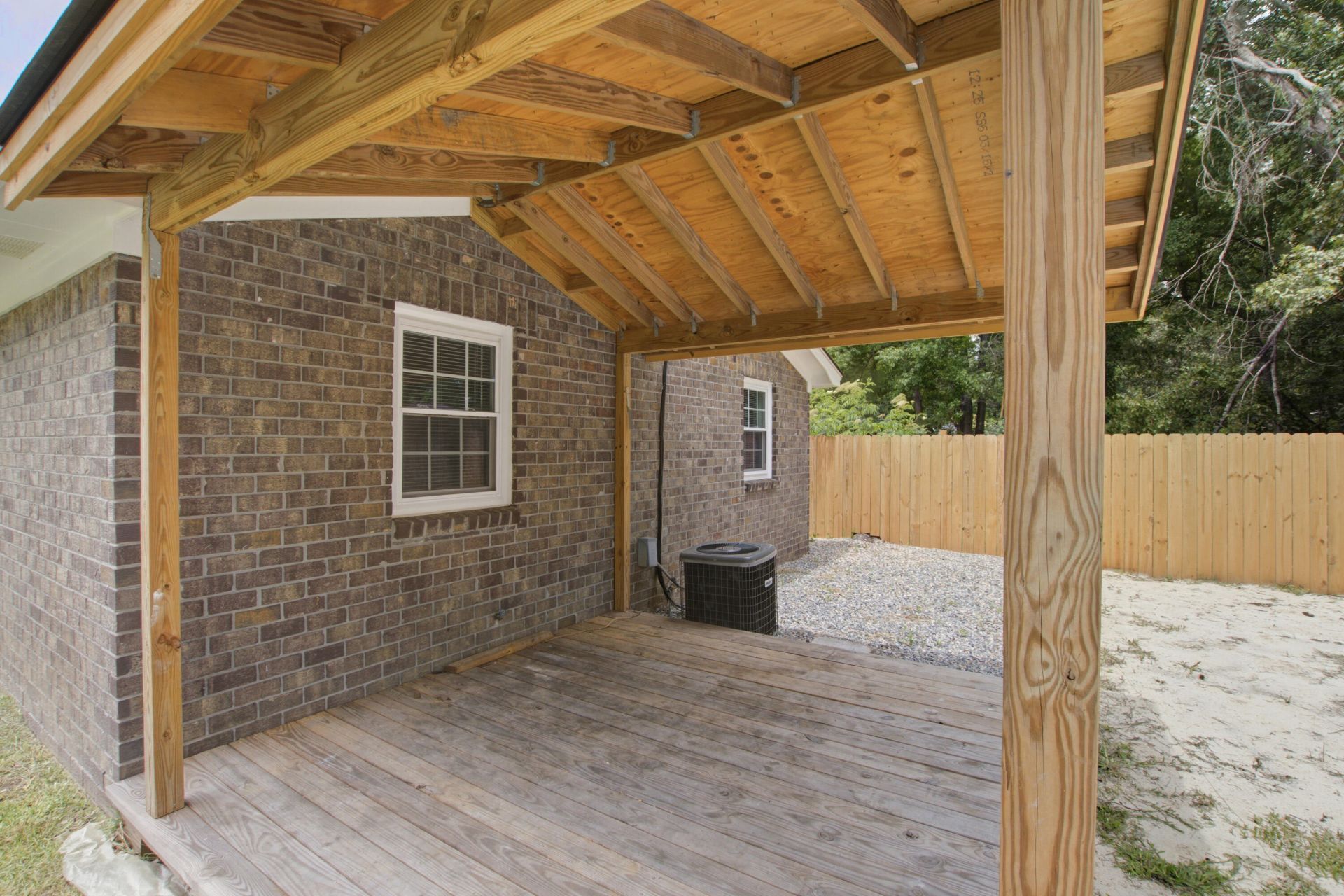 50 Elmwood Place Photo 9